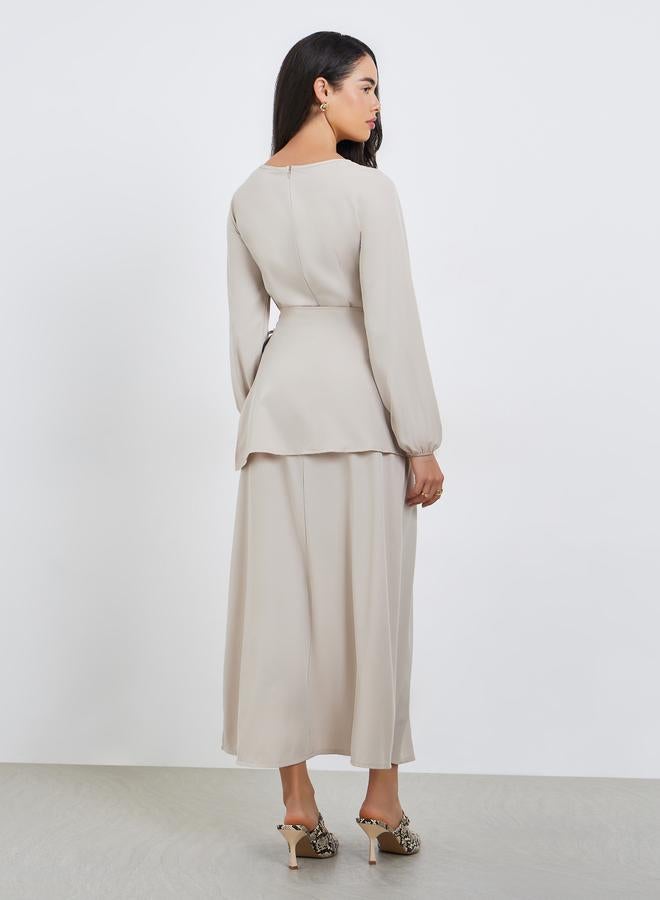 ستايلي فستان طويل بتفاصيل أربطة - Image 5